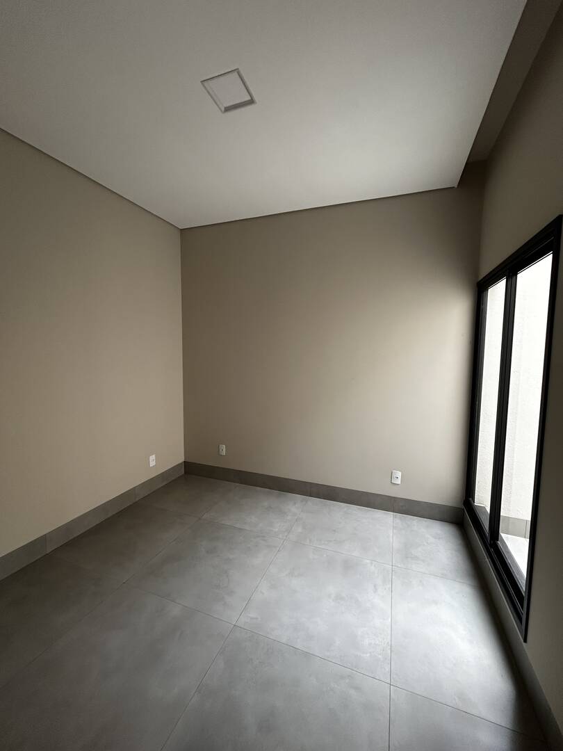 Casa à venda com 3 quartos, 139m² - Foto 4